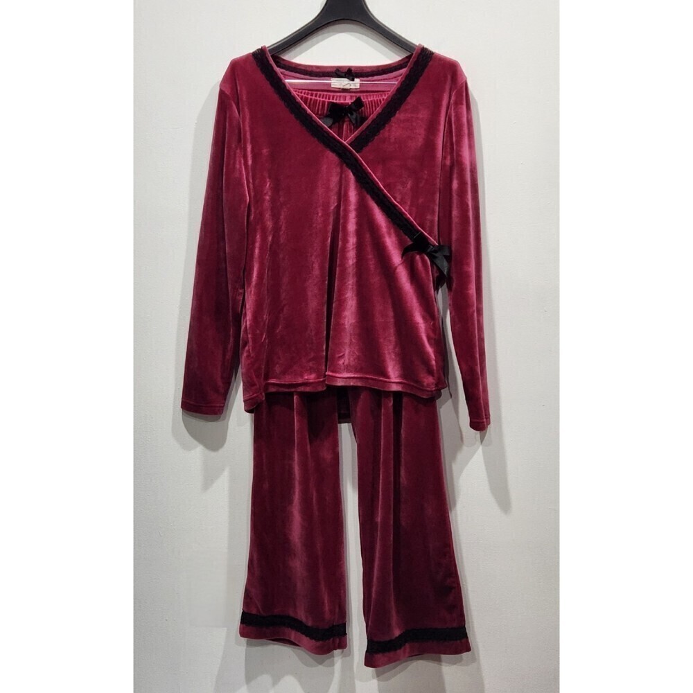 RICHIE House Faux Wrap Velour Lace Trim Lounge Set, M